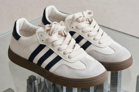 Classic Terrace Low-Top Leather Sneakers - Image 3