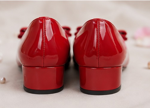 Women’s Red Patent Bow Block Heel Pumps - Image 3