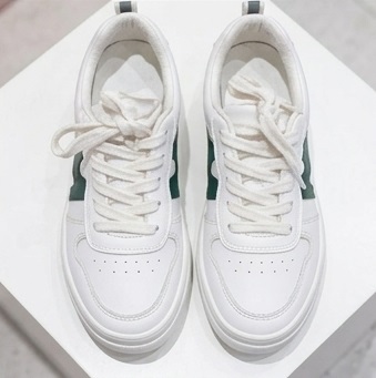White & Forest Green Lace-Up Casual Sneakers - Image 5