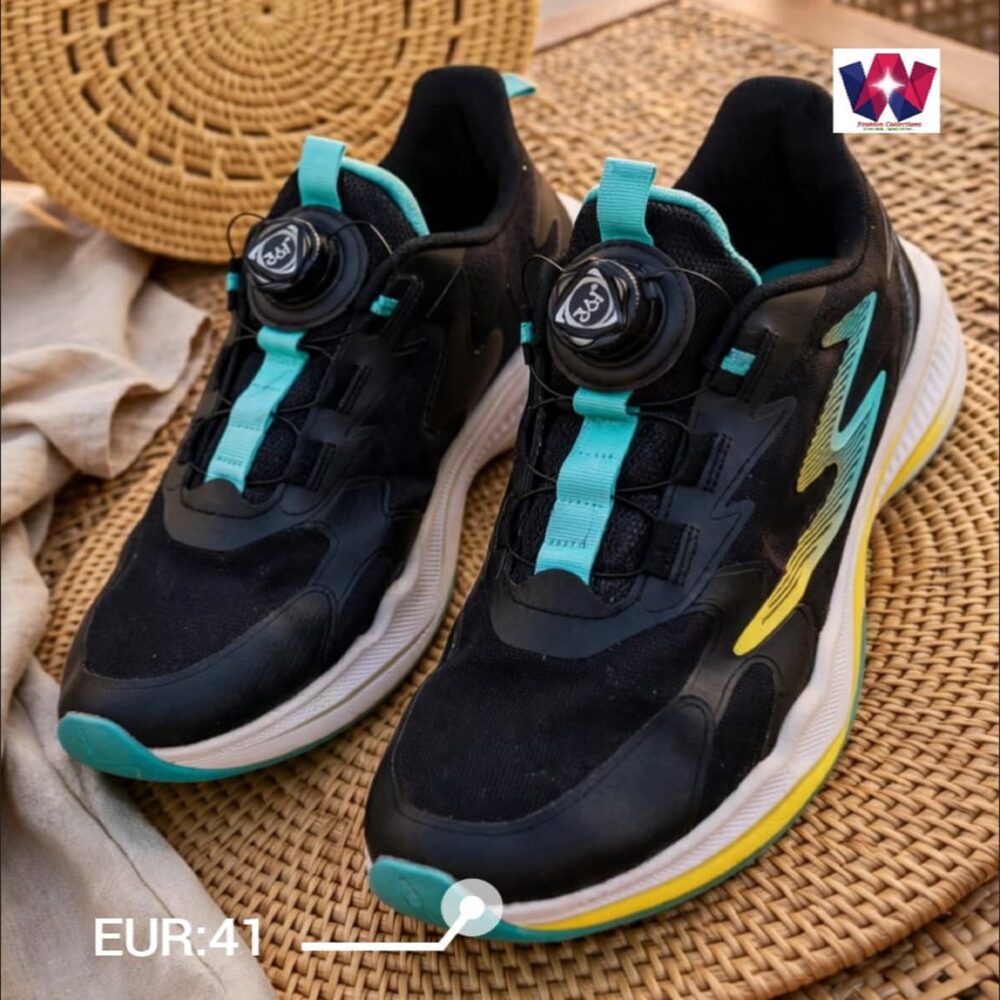 Black Aqua Dial-Fit Performance Running Sneakers