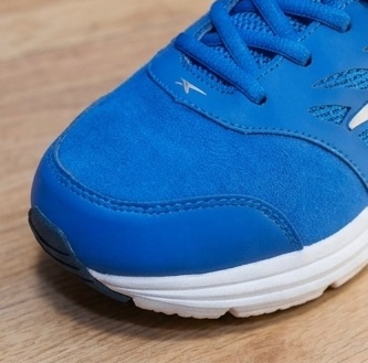 Blue Lightweight Lace-Up Sport Running Sneakers - Image 4