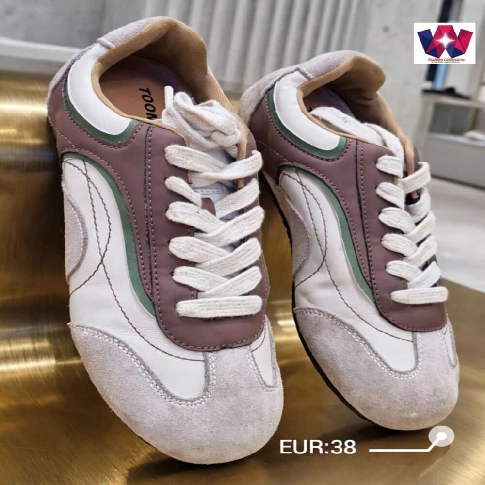 Vintage White & Nude Retro Lace-Up Sneakers