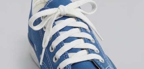 Blue and White Low-Top Platform Canvas Sneakers - Image 4