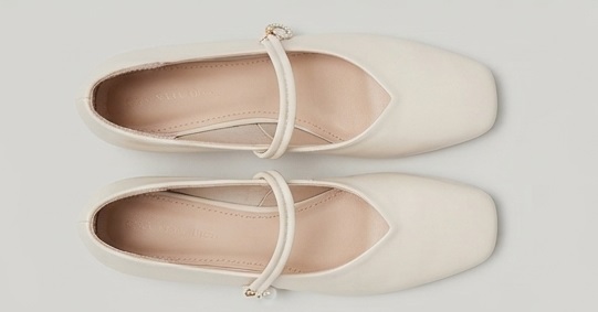 Pearl Charm Accent Mary Jane Block Heel Pumps - Image 6