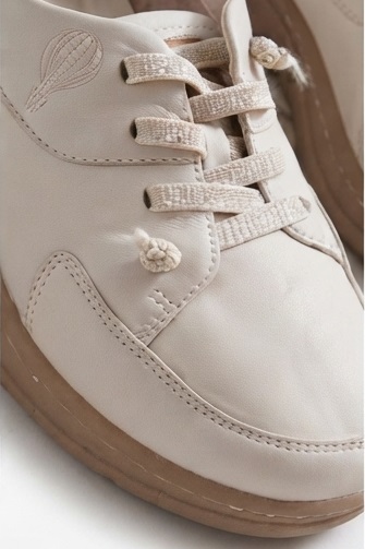 Beige Casual Leather Sneakers with Contrast Sole - Image 2