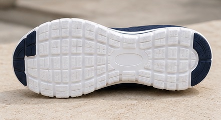 Blue Mesh Casual Sneakers with Wide Lace-Up Panel - Image 5